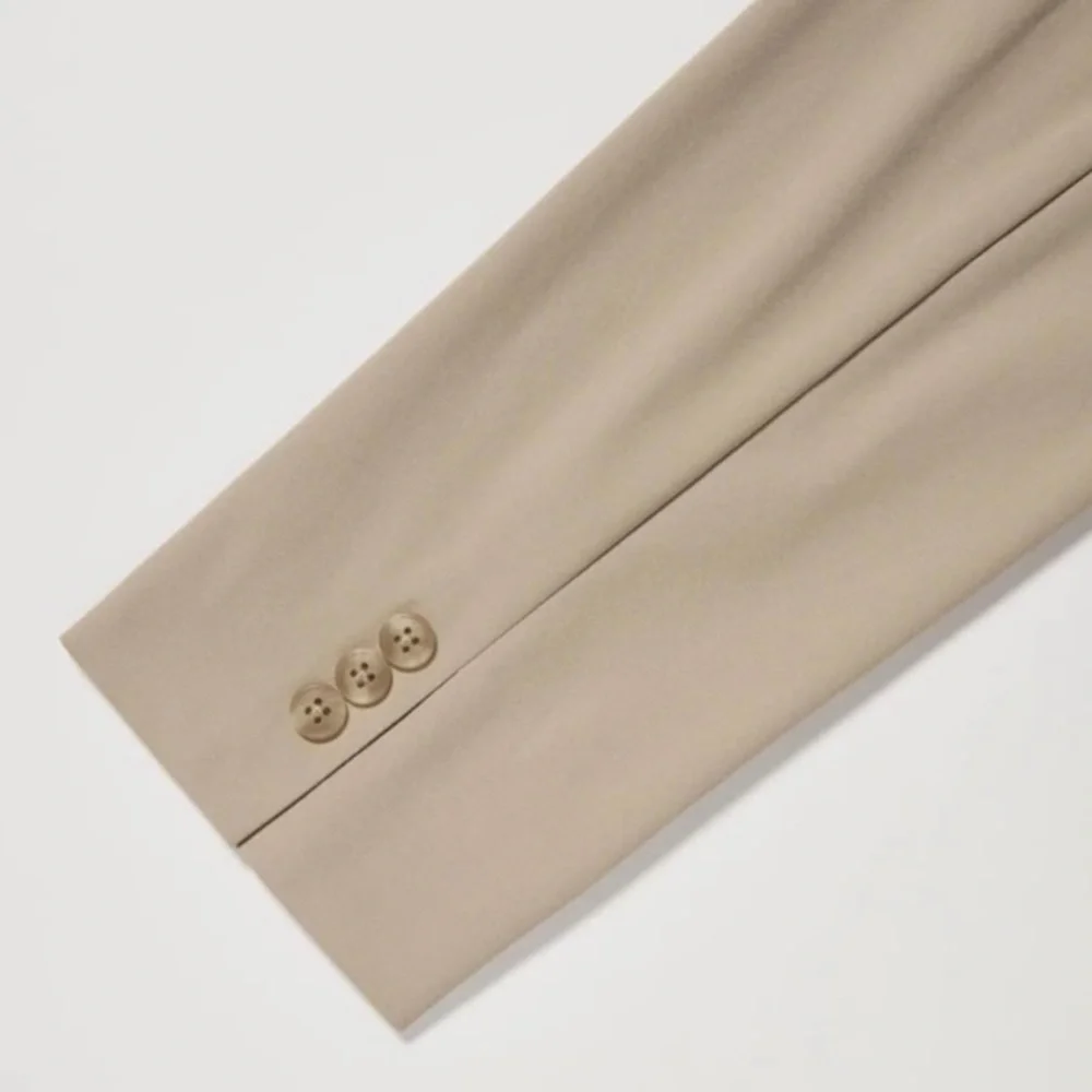 Uniqlo Air sense Jacket - Picture 4 of 10